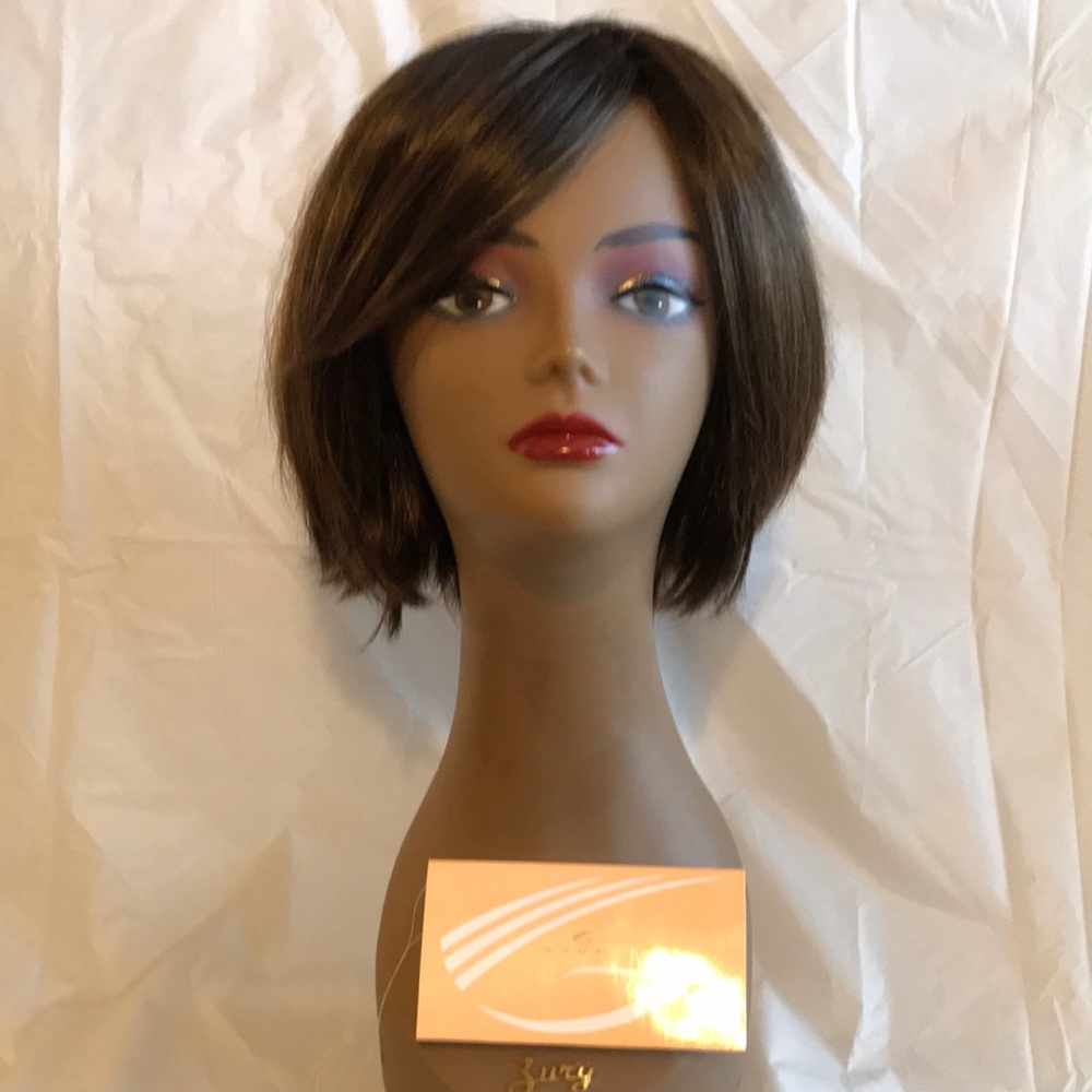Gabor Dare to Flair Wig NWT